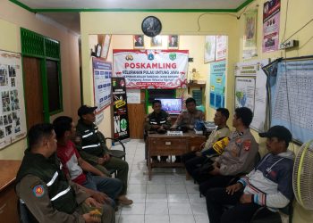 Patroli Malam Gabungan, Polsek Kepulauan Seribu Selatan Intensifkan Sosialisasi Layanan 110 dan Barcode Pengaduan
