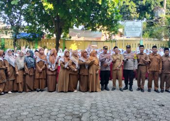 Police Goes To School, Polsek Serang Baru Tanamkan Disiplin dan Karakter Positif di SD-SMP Al Falah