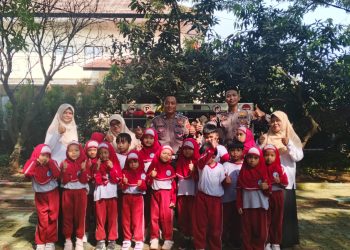 Polisi Sahabat Anak, Satlantas Polres Metro Bekasi Tanamkan Tertib Lalu Lintas Sejak Usia Dini