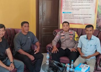 Bhabinkamtibmas Desa Hegarmukti Sambangi Warga, Sosialisasikan Hotline 110 dan Perkuat Harkamtibmas Lingkungan
