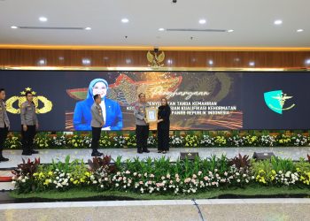 WAKAPOLRI BUKA RAKERNIS EMPAT FUNGSI PUSAT POLRI 2026, TEGASKAN PENGUATAN ORGANISASI DAN BERI PENGHARGAAN IKPA TERBAIK