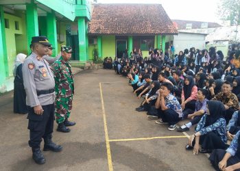 Police Goes To School, Polsek Setu Perkuat Pembinaan Pelajar di SMKN 1 Setu