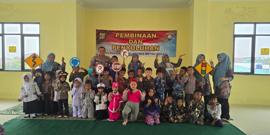 Polsek Babelan Gelar Polisi Sahabat Anak, Kenalkan Tugas Polisi dan Rambu Lalu Lintas Sejak Dini