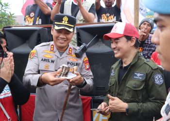 Kapolres Tanjung Priok, Beri Kejutan May Day, Buruh dan Sopir Deklarasikan Keselamatan Kerja