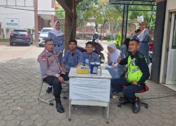Jaga Kondusifitas Lingkungan Sekolah, Bhabinkamtibmas Jatiwaringin Sambangi SMAN 5 Kota Bekasi