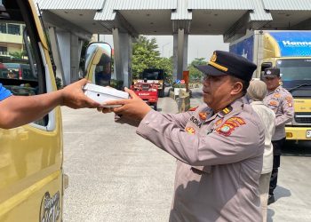 Jumat Berkah Peduli Wujud Kepedulian Polri Dan Sosialisasikan Layanan Polri 110