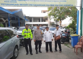 Polsek Pesanggrahan Laksanakan Pengamanan Ibadah Kenaikan Isa Almasih Di Gereja Hkbp Petukangan