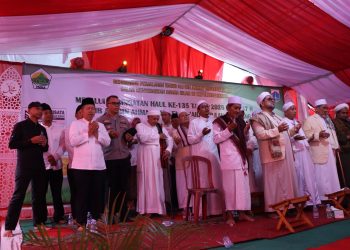 Polres Kepulauan Seribu Humanis Amankan Haul Habib Ali Bin Ahmad Bin Zen Al-‘Aidid ke-135, Ribuan Jamaah Khusyuk Hadiri Wisata Religi di Pulau Panggang