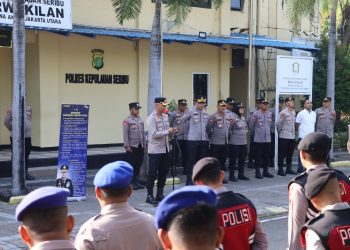 Apel Pagi Polres Kepulauan Seribu, Wakapolres Tekankan Pedomani Direktif Kapolda Metro Jaya