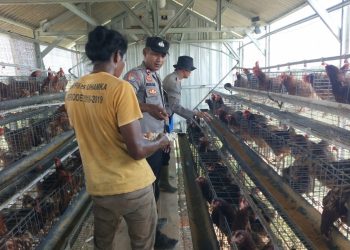 Polsek Muaragembong Lakukan Pengecekan Ekosistem Rantai Pasok SPPG PMJ di Desa Pantai Harapan Jaya