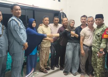 Problem Solving Humanis, Bhabinkamtibmas dan Babinsa Mediasi Perselisihan Warga di Tambun Selatan Berakhir Damai