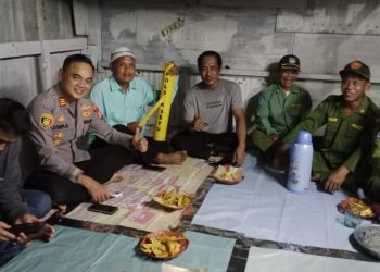 Jaga Bekasi On The Spot, Kapolsek Setu Perkuat Silaturahmi dan Sinergi Kamtibmas Bersama Warga Desa Lubang Buaya