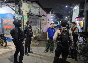 Brimob Polda Metro Jaya Gagalkan Dugaan Tawuran di Ciracas, Lima Remaja dan Celurit Diamankan