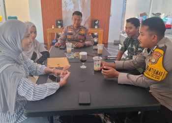 Wakapolres Kepulauan Seribu Turun Langsung dalam Jakarta On The Spot, Imbau Keselamatan Penumpang Kapal dan Sosialisasikan Layanan Polisi 110