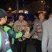 Jaga Jakarta On The Spot Kapolres Berbagi Bersama Pengemudi Ojek Online dan Warga Sekita Stasiun Bekasi