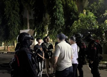 Brimob Polda Metro Jaya Amankan Remaja Terindikasi Narkoba Saat Patroli Cegah Tawuran di Bekasi