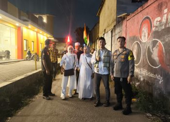 BHABINKAMTIBMAS LAKSANAKAN PENGAMANAN PAWAI PERAYAAN 1 MUHARAM 1448 H DI WILAYAH JATIKRAMAT