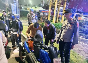 Patroli JAGA JAKARTA+ Polres Metro Tangerang Kota Sisir Titik Rawan, Polisi Gelar Razia hingga Dialog dengan Warga