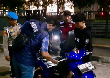 POLSEK JAGAKARSA GELAR RAZIA DAN PATROLI ANTISIPASI GANGGUAN KAMTIBMAS