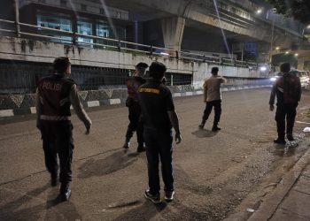 Operasi Cipta Kondisi dan Patroli Mobile Skala Sedang 3 Pilar Jaga Kondusivitas Wilayah Mampang Prapatan