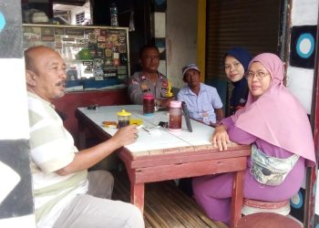 Jaga Lingkungan Kalibaru, Iptu Endang Dahyudi Sambangi Tokoh RT 005 Rawa Bambu