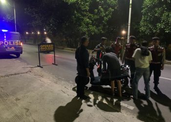 Ops Cipta Kondisi Polsek Cakung, Patroli Tengah Malam Persempit Ruang Gerak Pelaku Kejahatan dan Cegah Tawuran