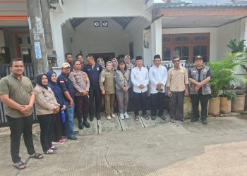 BHABINKAMTIBMAS KELURAHAN JATIKRAMAT BERSAMA CAMAT JATIASIH SERAP ASPIRASI WARGA, DALAM RANGKA JAGA BEKASI ON THE SPOT