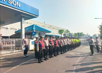 Polres Metro Bekasi Siagakan 105 Personel Amankan Aksi Unjuk Rasa di PT Epson Industry Cikarang Selatan