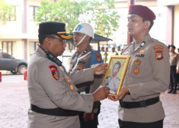 Polres Metro Jakpus Pecat Anggota Lewat Upacara PTDH, Kapolres: Tidak Ada Ruang bagi Pelanggar Disiplin