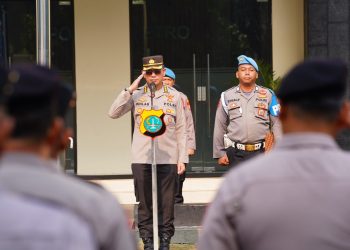 Plh Kapolres Metro Bekasi Tekankan Profesionalisme dan Pelayanan Humanis dalam Apel Pagi