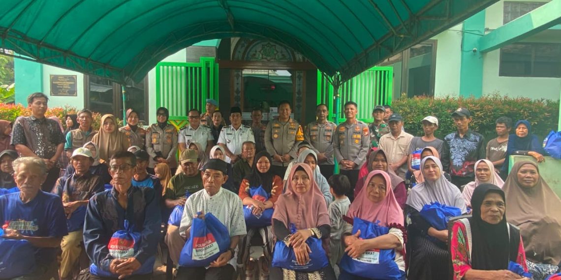 Program Jaga Jakarta On The Spot, Polres Metro Bekasi Kota Serap Aspirasi dan Perkuat Kolaborasi Jaga Kamtibmas di Kampung Poncol