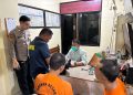 Pastikan Kondisi Tetap Terpantau, Dokkes Polres Metro Bekasi Periksa Kesehatan Delapan Tahanan