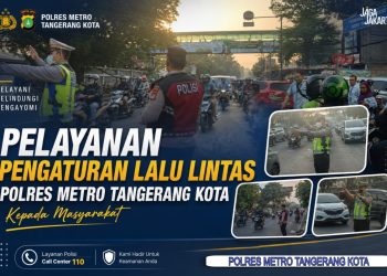 Polisi Atur Lalu Lintas dan Bantu Siswa Menyeberang, Wujud Pelayanan Pagi di Tangerang Kota