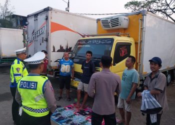 Jaga Jakarta On The Spot di Pelabuhan Muara Baru, Polisi Ajak Buruh Pelabuhan Jaga Keamanan dan Tolak Narkoba, Tawuran serta Judi Online
