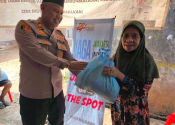Kapolsek Bekasi Barat Gelar Jakarta On The Spot di Jakasampurna, Ajak Warga Cegah Tawuran dan Judi Online