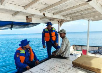 Jakarta On The Spot, Satpolairud Polres Kepulauan Seribu Sosialisasikan Layanan Polisi 110 dan Ajak Nelayan Tolak Alat Tangkap Terlarang