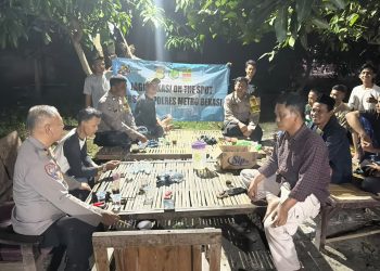 Jaga Bekasi On The Spot, Polsek Tambelang Ajak Warga Sukamantri Perkuat Keamanan Lingkungan