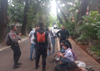 Polsek Metro Kebayoran Baru Amankan Enam Pelajar Terlibat Tawuran di Kramat Pela
