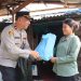 Kapolres Metro Bekasi Kota Salurkan 140 Paket Sembako Bantuan Kapolda Metro Jaya kepada Pemulung di Ciketing Udik