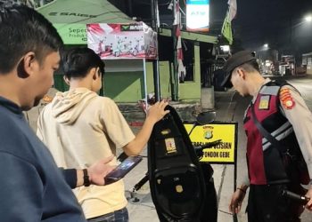 Jaga Jakarta On The Spot : Polsek Pondok Gede Itensifkan Patroli dan Operasi Kejahatan Dini Hari Jaga Kondusifitas Tetap Aman