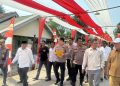 Polres Metro Bekasi Dampingi Penilaian Lomba Gapura HUT RI ke-81 di Karangasatu