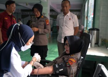 Sambut HUT RI ke-81, Polres Metro Jakarta Selatan Gelar Donor Darah dan Bakti Sosial