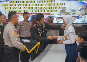SPN Polda Metro Jaya Beri Bantuan Pendidikan untuk 33 Putra-Putri Berprestasi di Lido