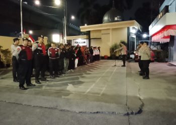 Cegah Tawuran dan Gangguan Kamtibmas, Polsek Cakung Gelar Apel Cipkon Malam Minggu