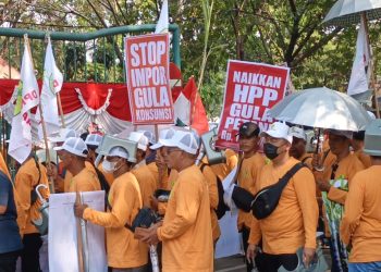 500 Petani Tebu Aksi di Monas, Tuntut HPP Gula Naik Jadi Rp 16.875/Kg