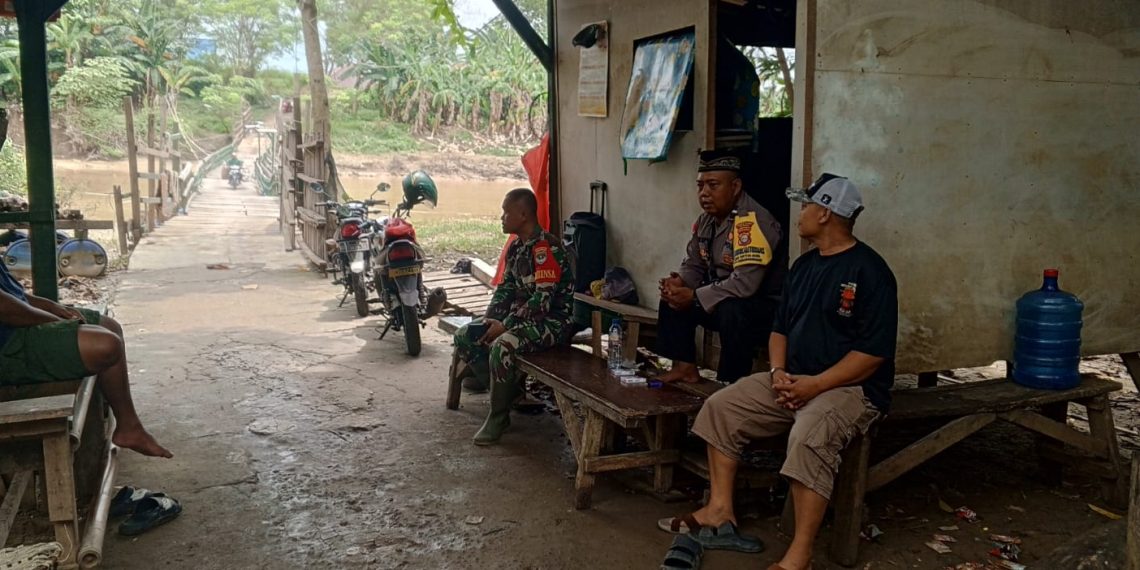 Bhabinkamtibmas Setiajaya Sambangi Warga, Perkuat Kerukunan dan Kepedulian Lingkungan