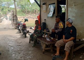 Bhabinkamtibmas Setiajaya Sambangi Warga, Perkuat Kerukunan dan Kepedulian Lingkungan