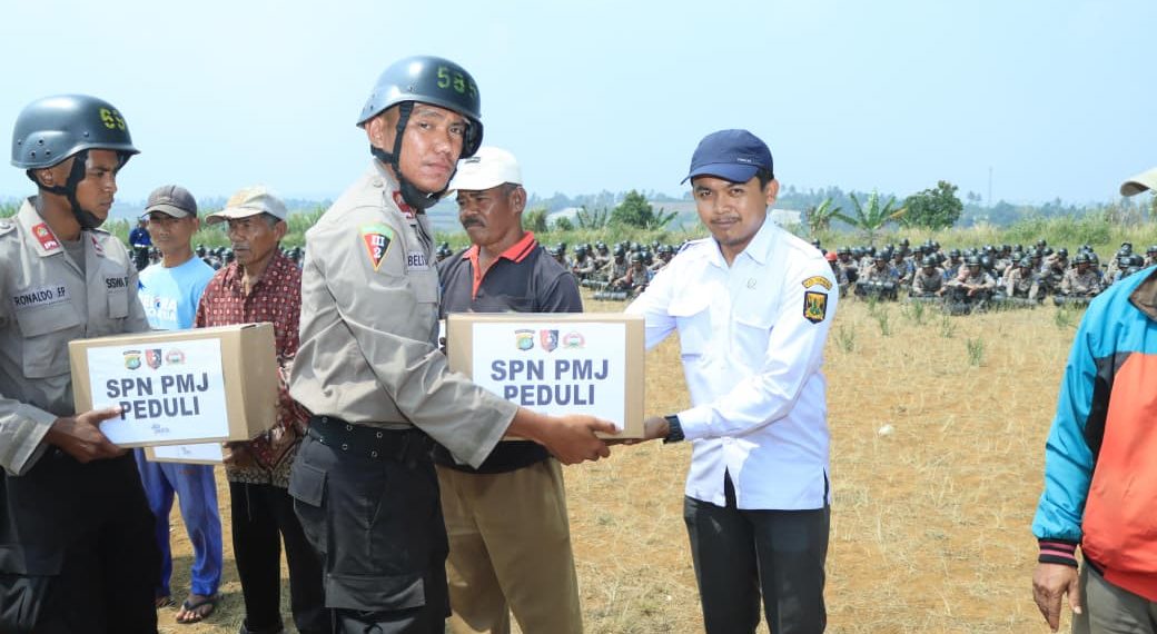 Melatih kepedulian Sosial saat Expedisi Darat Tupdasbhara Siswa Diktukba SPN PMJ Wujudkan Semangat Bhayangkara Peduli sosial