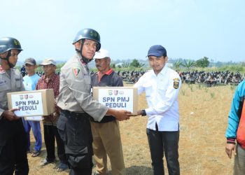 Melatih kepedulian Sosial saat Expedisi Darat Tupdasbhara Siswa Diktukba SPN PMJ Wujudkan Semangat Bhayangkara Peduli sosial