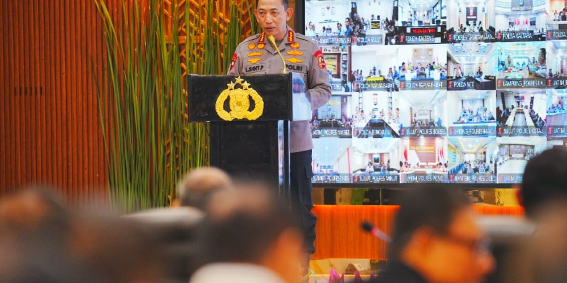 Kapolri Instruksikan Jajaran Siaga Hadapi Dampak Erupsi Gunung Anak Krakatau